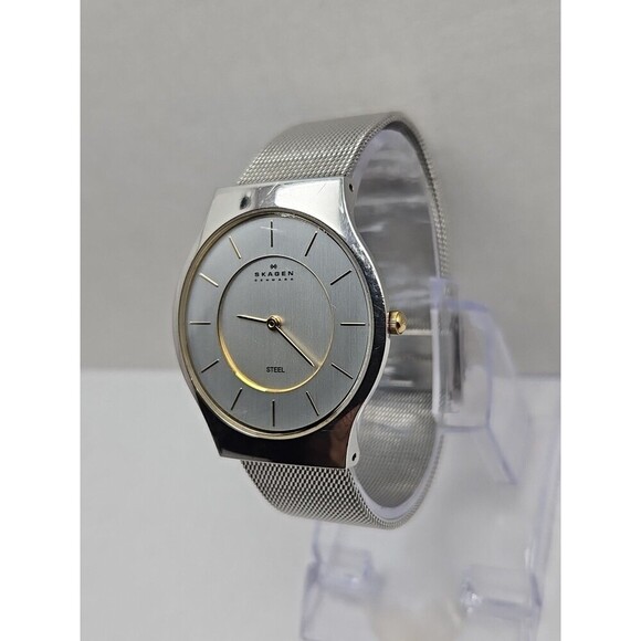 Skagen 233LGSC Slim Mesh Quartz Watch Silver Gold Two Tone New Battery 34mm Mens - Picture 2 of 10